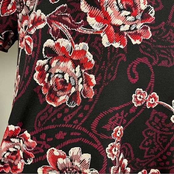 Floral short sleeve a-line swing style dress - Picture 5 of 13